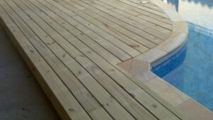 7-vantagens-deck-de-pinus-autoclavado-em-curitiba